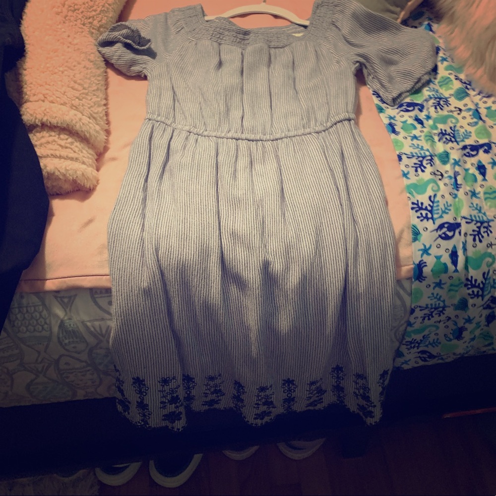 An old navy dress cute for a causal dinner dress💕